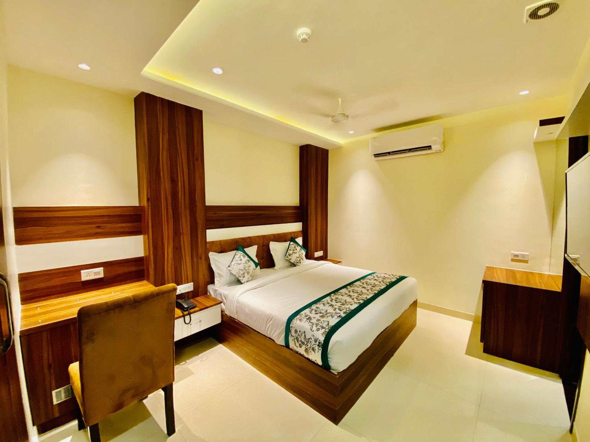 Hotel White House Walking Distance From Golden Temple- With Parking Amritsar Exterior photo